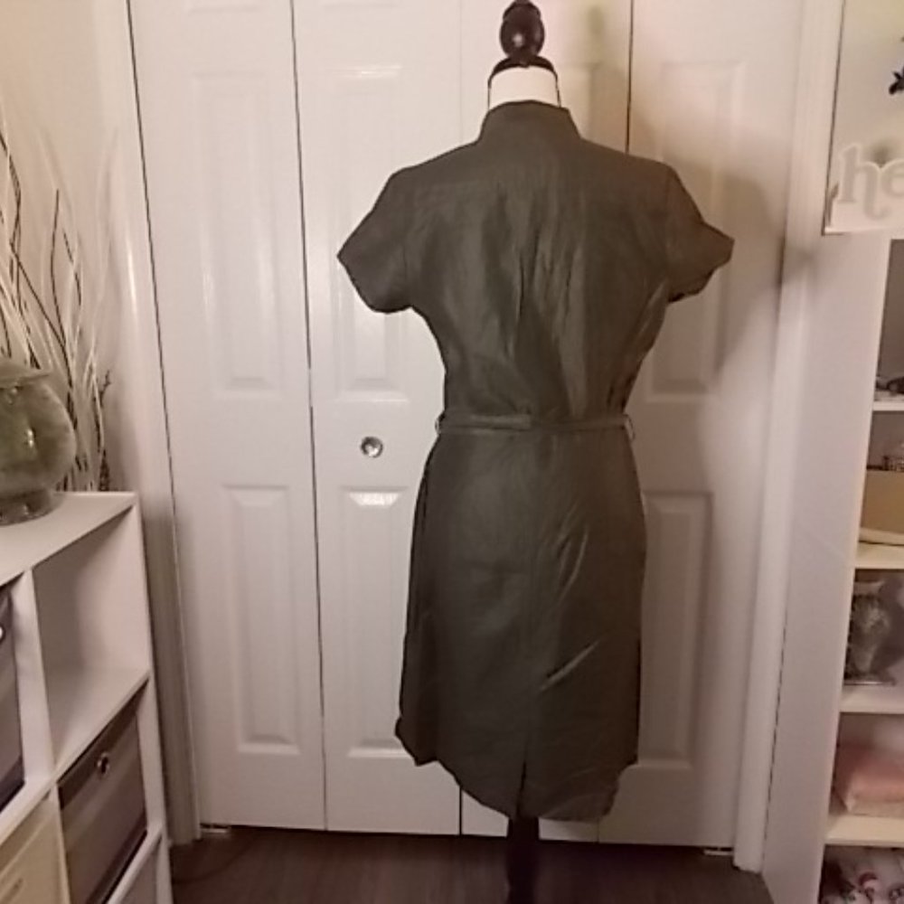 Dress - Picture 2 of 2